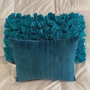 Cynthia Rowley Teal Decorative Pillow Set